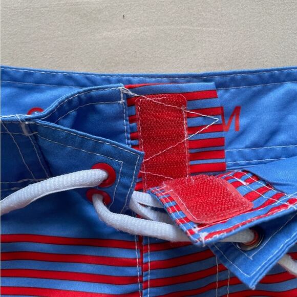 Gap Red and Blue Striped Men’s Board Shorts Size Medium - Picture 4 of 6